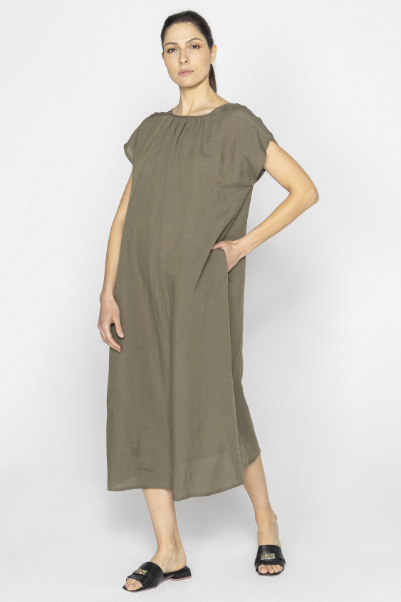 Lockeres Kleid mit geknitteter Textur vorne