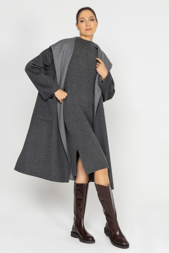 Loose double coat in two shades of grey