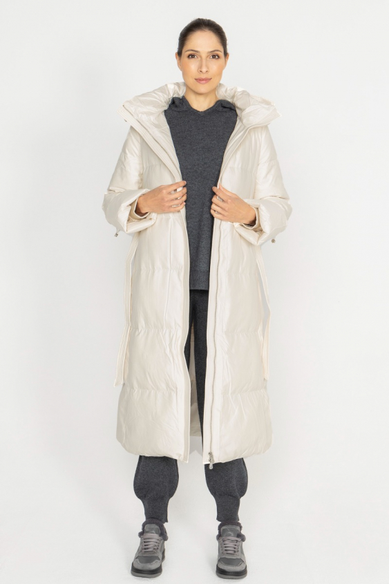 Elegante weiße lange Jacke