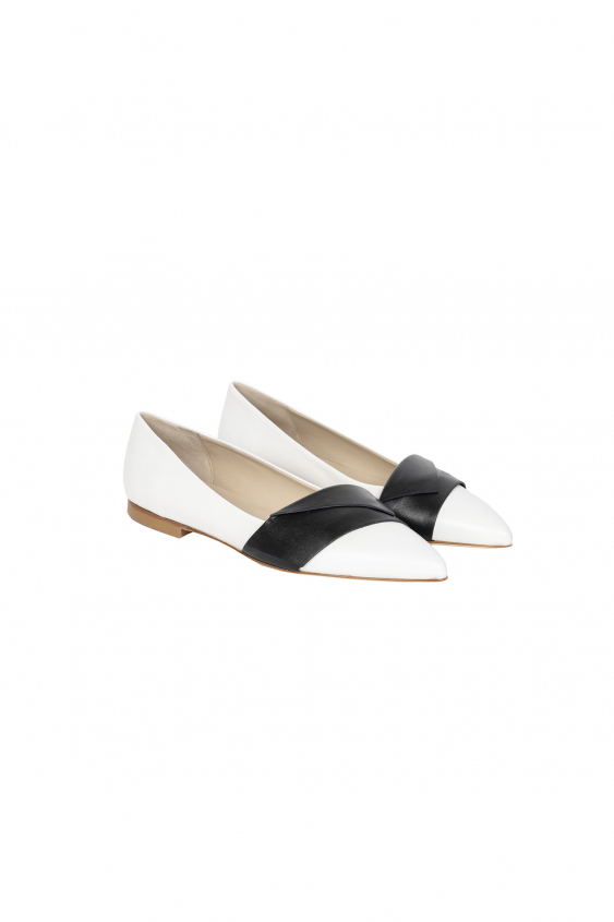 Weiße Ballerinas