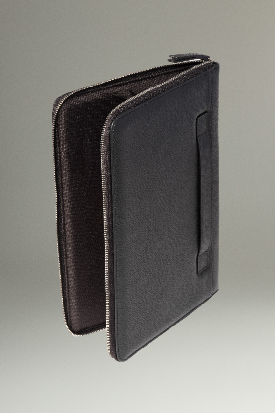 Black leather 14 inch laptop case 
