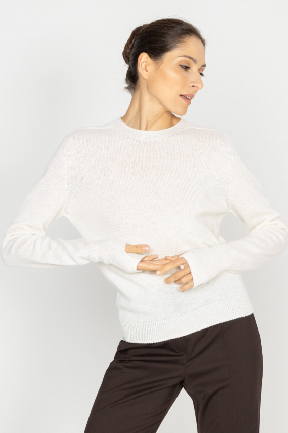 Ecrufarbenes Set mit Rollkragenpullover