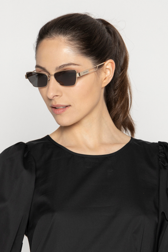 Moderne Brille in zartem Metall- und Golddesign