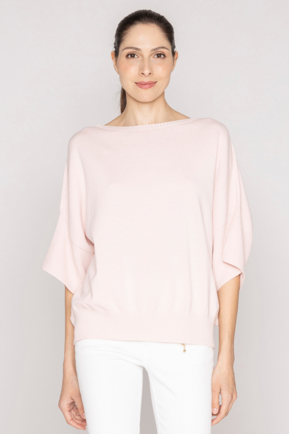 Luźny sweter w kolorze pudrowego różu