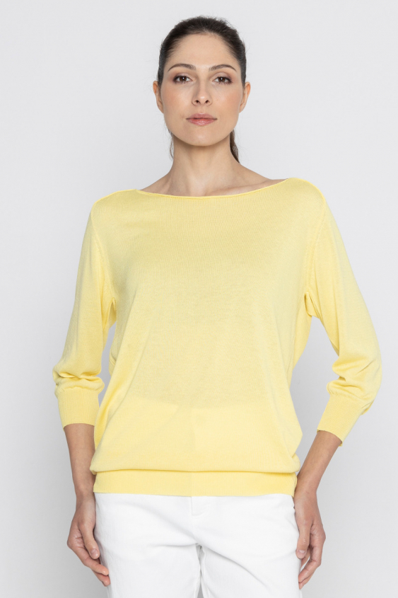 Leichter lockerer gelber Pullover