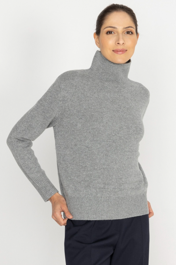  Grey wool roll neck with shiny thread