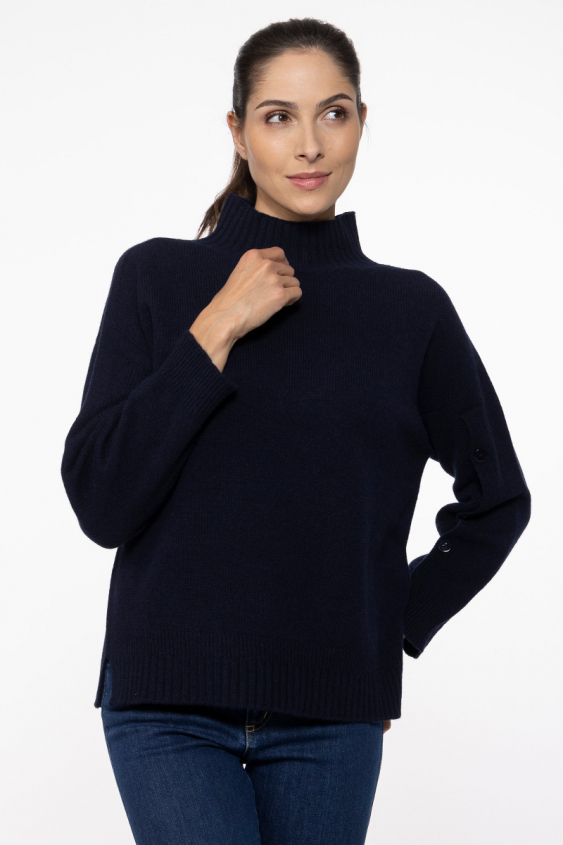 Marineblauer Rollkragenpullover mit Seitenschlitz
