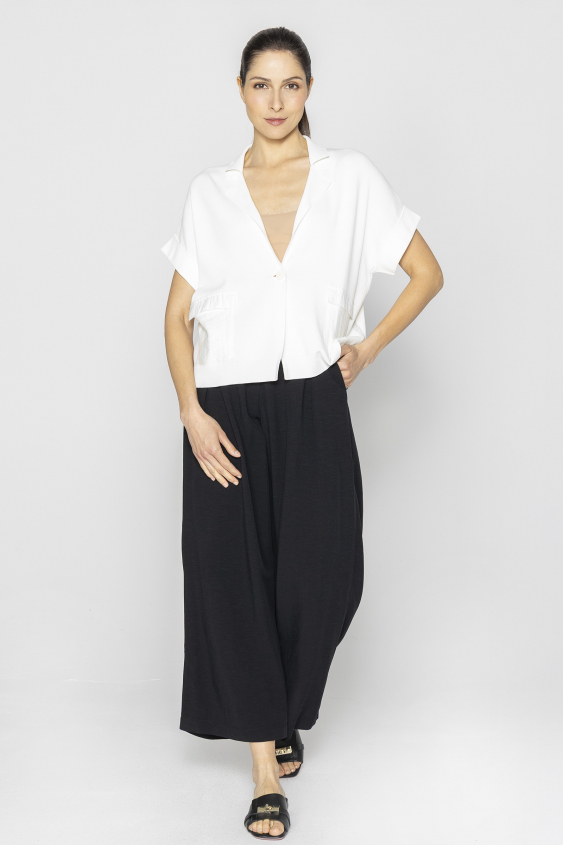 Black loose-fitting linen and viscose pants