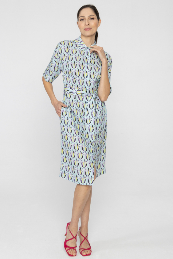 Hemdkleid mit pastellfarbenem Druck