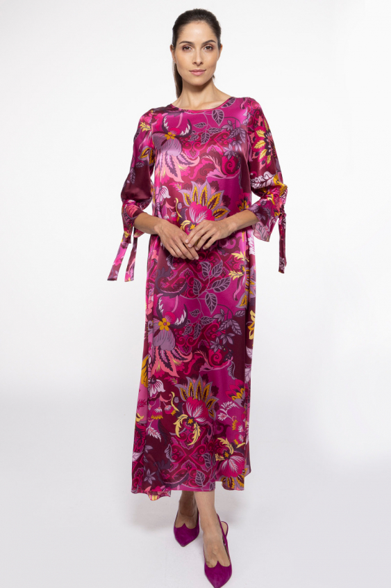 Sukienka maxi w kolorowy print z rękawem 3/4 