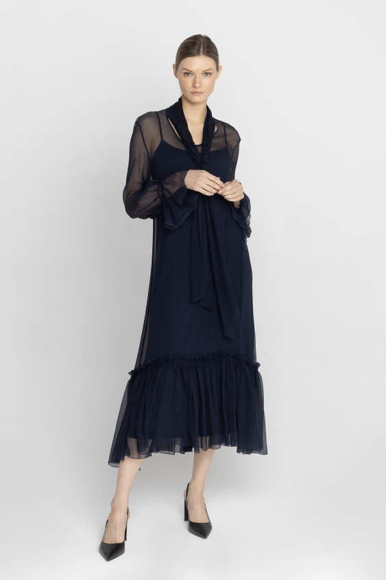 Elegancka czarna sukienka z jedwabiu
