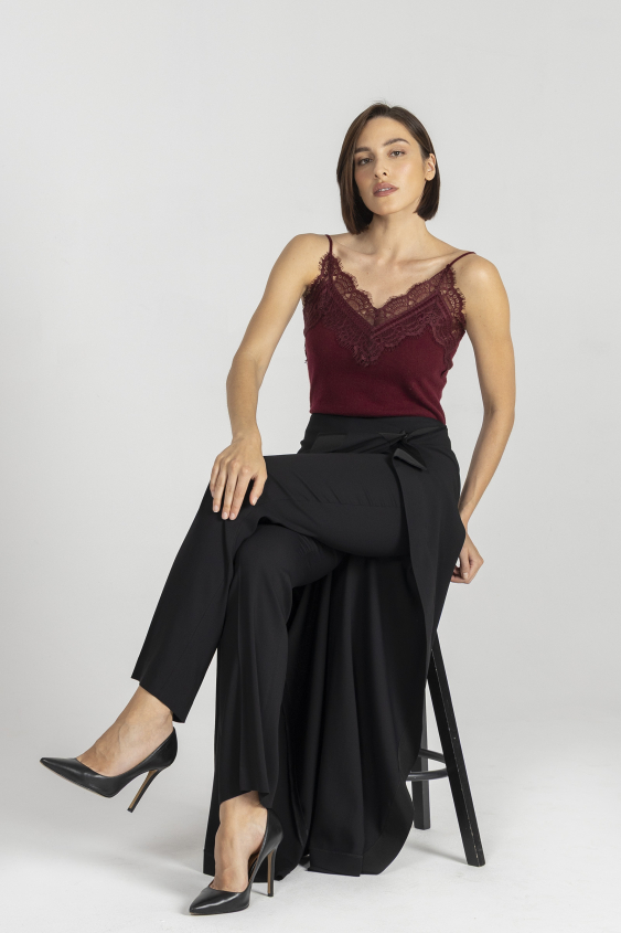 Czarne eleganckie spódnico-spodnie