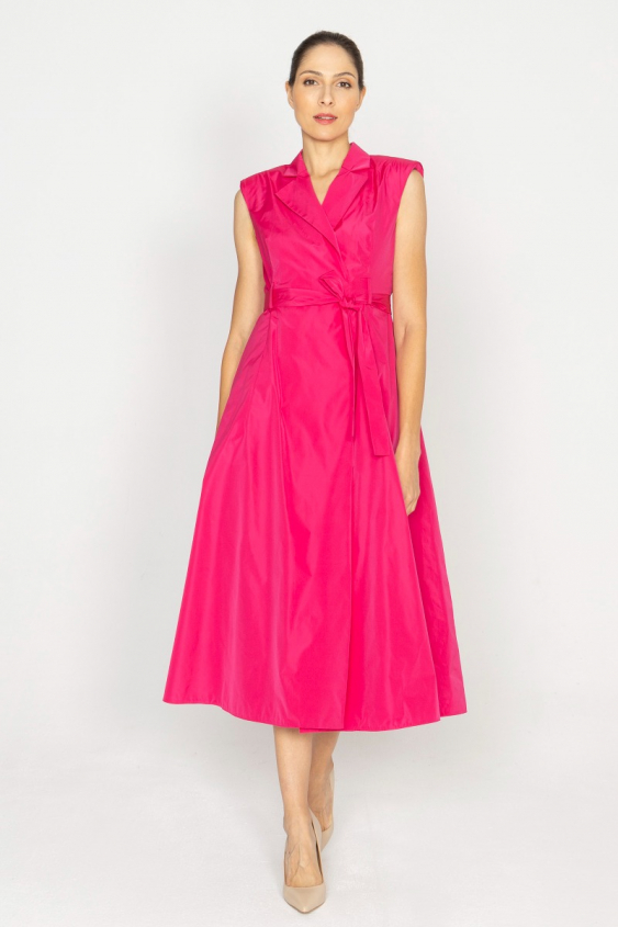 Elegantes Kleid aus feinem Taft