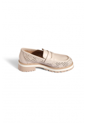 Beige moccasins with a thick sole 