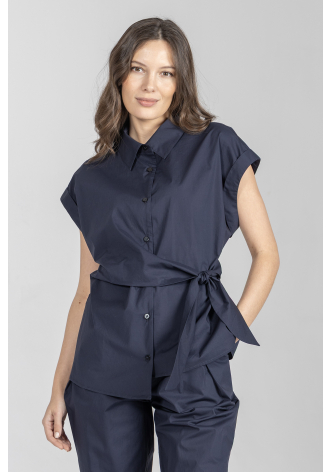 Granatowa bluzka z wiązaniem w pasie