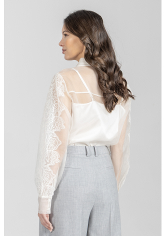 Elegancka koszula z ozdobnymi rękawami