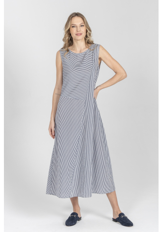 Sukienka maxi w biało-niebieskie paski