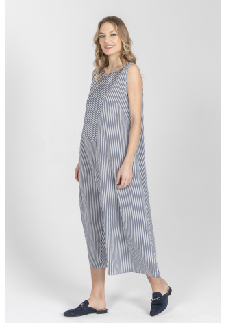Sukienka maxi w biało-niebieskie paski
