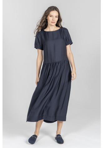 Granatowa sukienka z odcięciem w talii