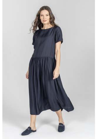 Granatowa sukienka z odcięciem w talii