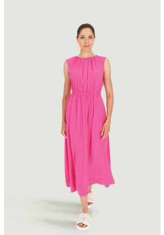 Pink dress with small sleeves