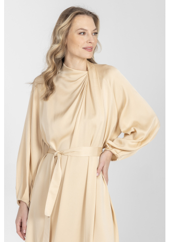Biznesowa sukienka w kolorze beżowym