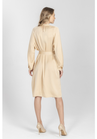 Biznesowa sukienka w kolorze beżowym