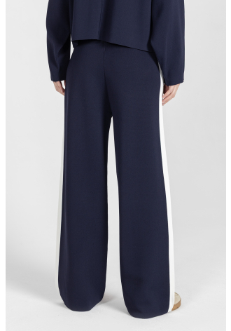 Granatowe sportowe spodnie z białym lampasem