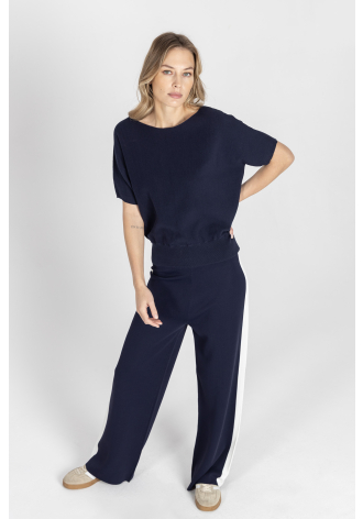 Granatowe sportowe spodnie z białym lampasem