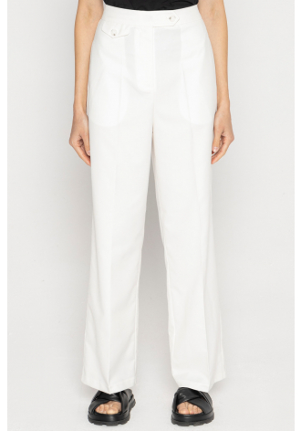 Białe szerokie spodnie z lekkiej tkaniny