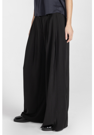 Eleganckie spodnie w kolorze czarnym 