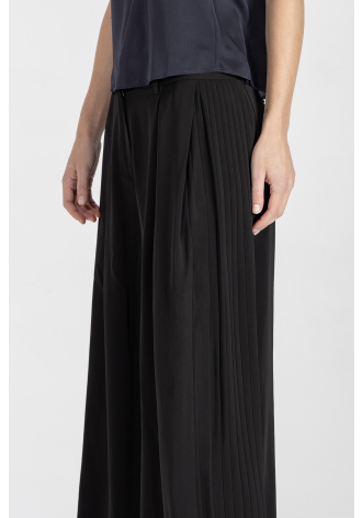 Eleganckie spodnie w kolorze czarnym 