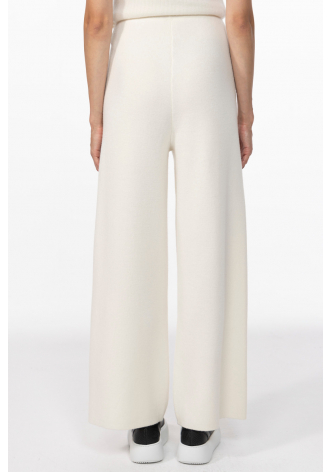 Relaxed ecru trousers