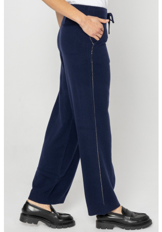 Loose navy blue trousers