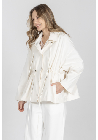 Kurtka w kolorze ecru