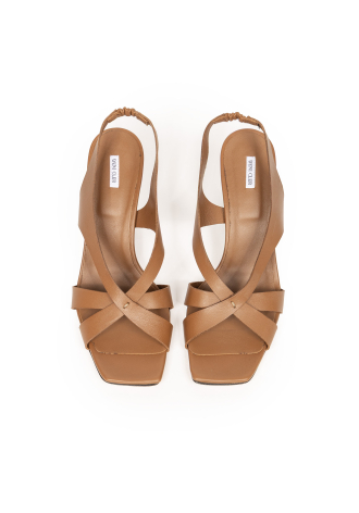 Sandały na obcasie
