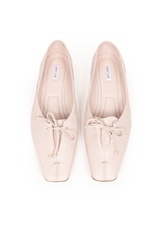 Baleriny w odcieniu pudrowego różu