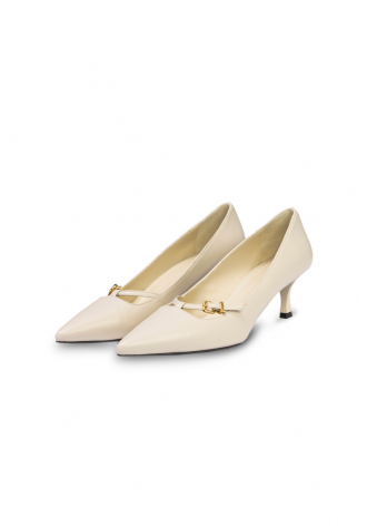 White low-heel pumps