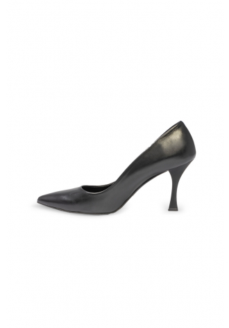 Classic black plain leather stilettos