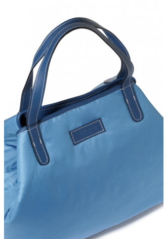 Niebieska torba z tkaniny technicznej