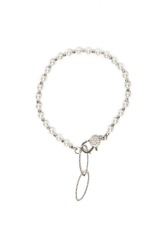 Armband aus weißen Zuchtperlen