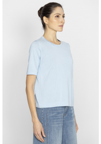 Light blue short-sleeved sweater