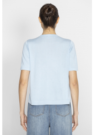 Light blue short-sleeved sweater