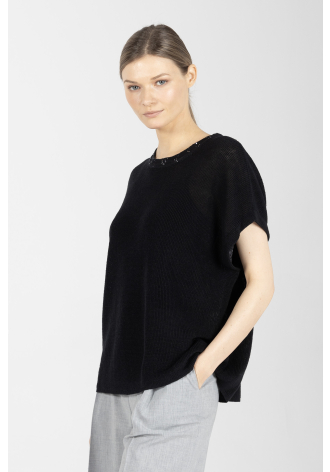 Lekki sweter z krótkim rękawem w kolorze czarnym