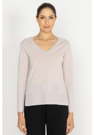  V-neck jumper with shiny thread