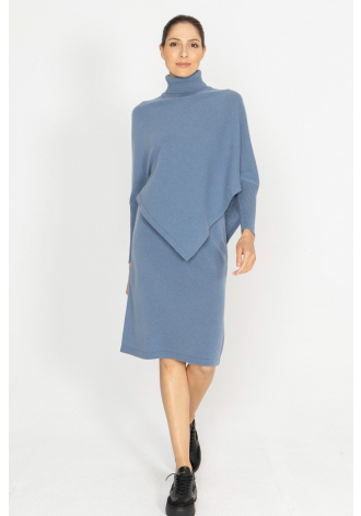 Blue roll neck with extended bottom part