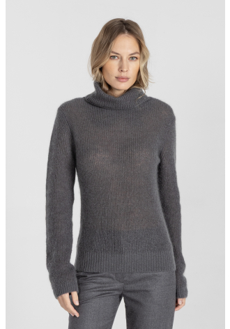 Szary sweter  z golfem