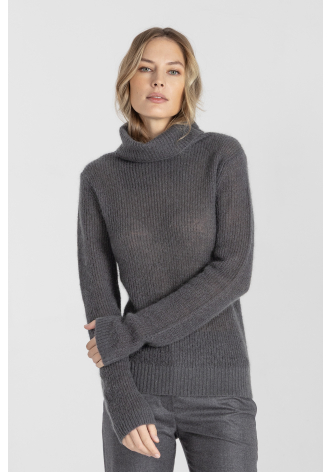 Szary sweter  z golfem