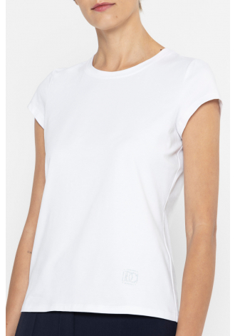 Plain white t-shirt