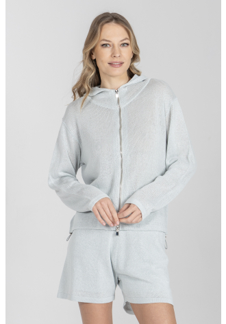 Niebieska bluza zapinana na suwak